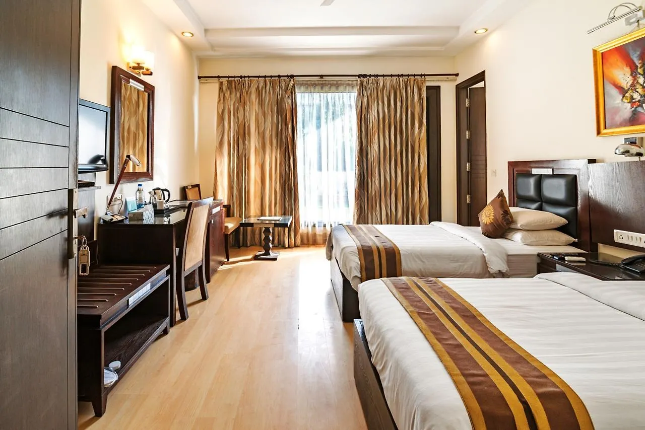 Royal Residence Mg Road 구르가온 3*,  인도