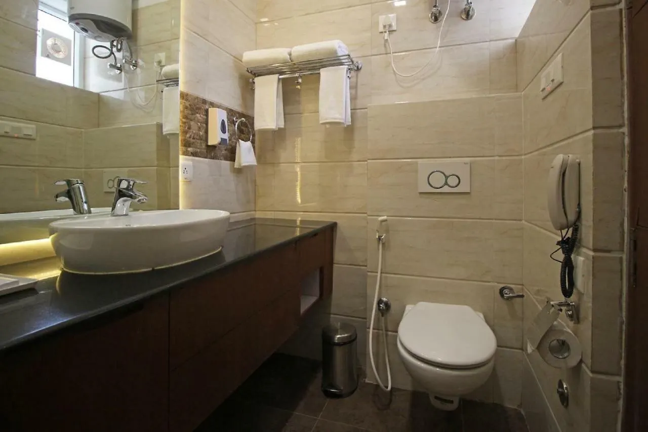 Royal Residence Mg Road 구르가온
